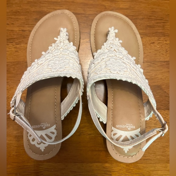 NWOT Fergalicious wedge sandals with woven lacy tops. Very boho and super cute! - Picture 2 of 6
